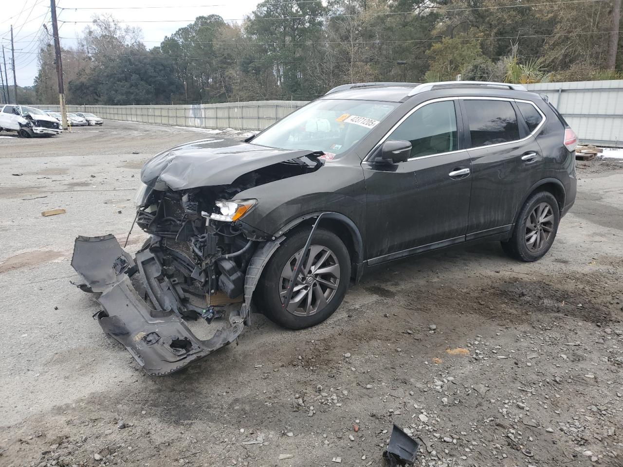 2015 Nissan Rogue - Image 1