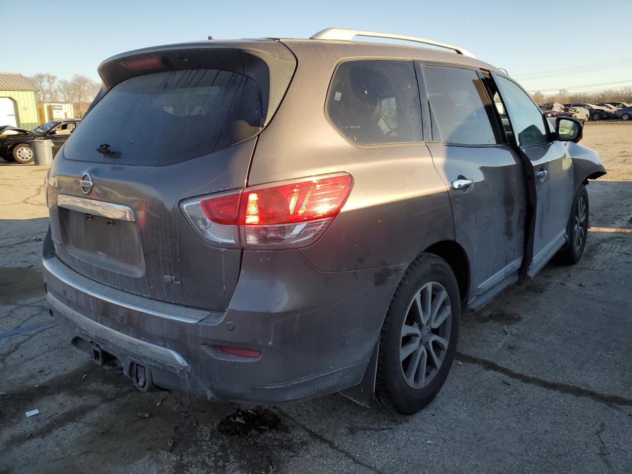 2014 Nissan Pathfinder - Image 3