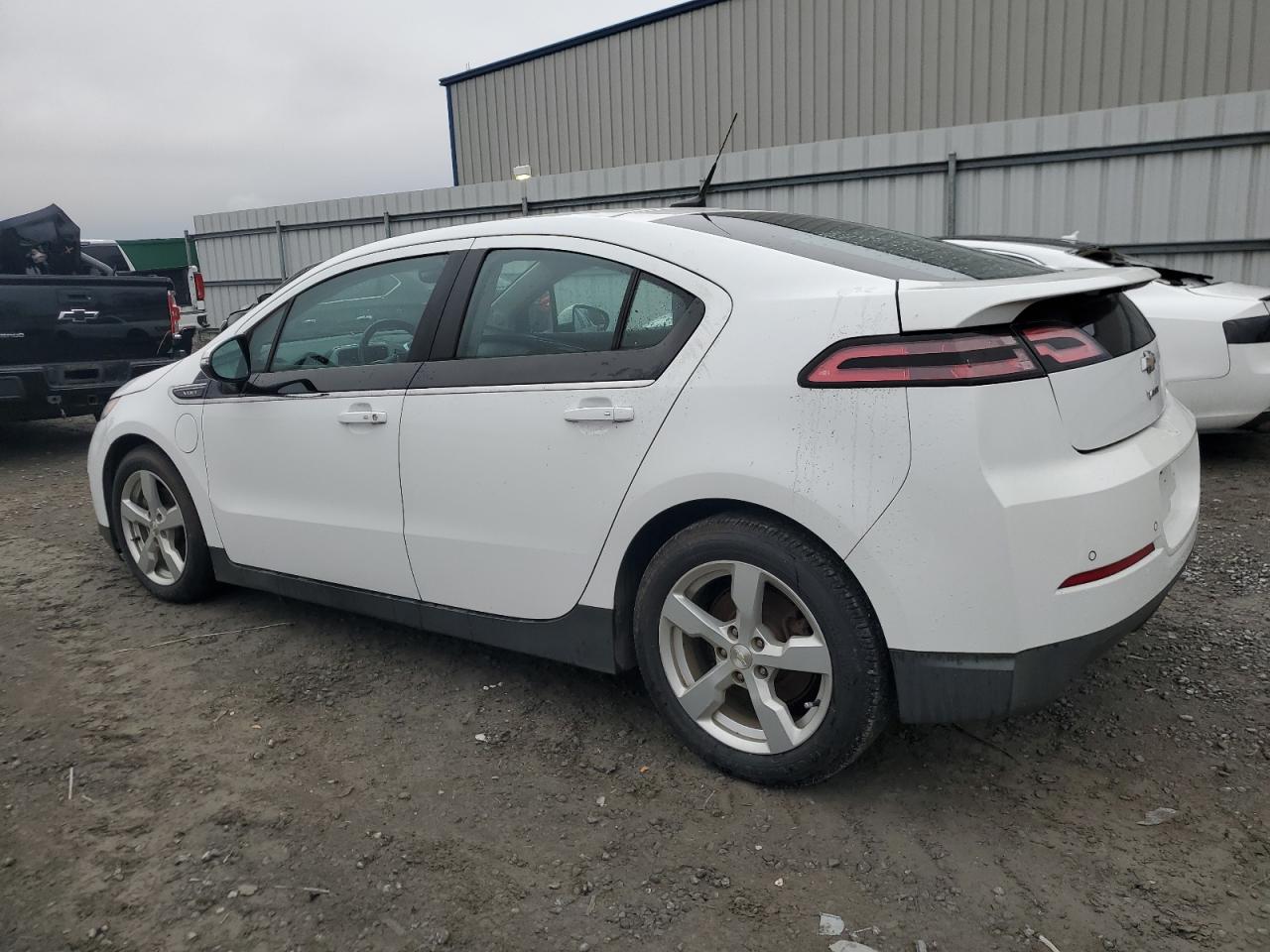 2013 Chevrolet Volt - Image 2