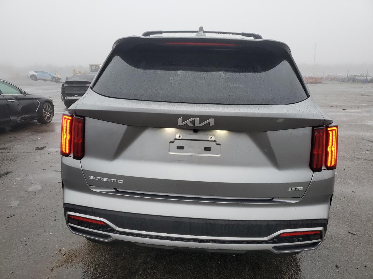 2023 Kia Sorento - Image 6