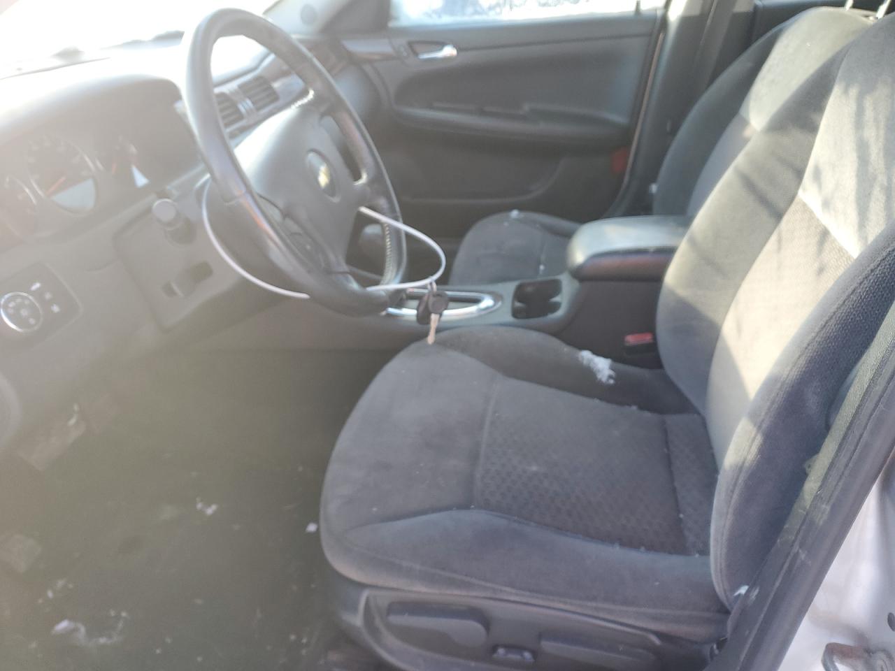 2011 Chevrolet Impala - Image 7