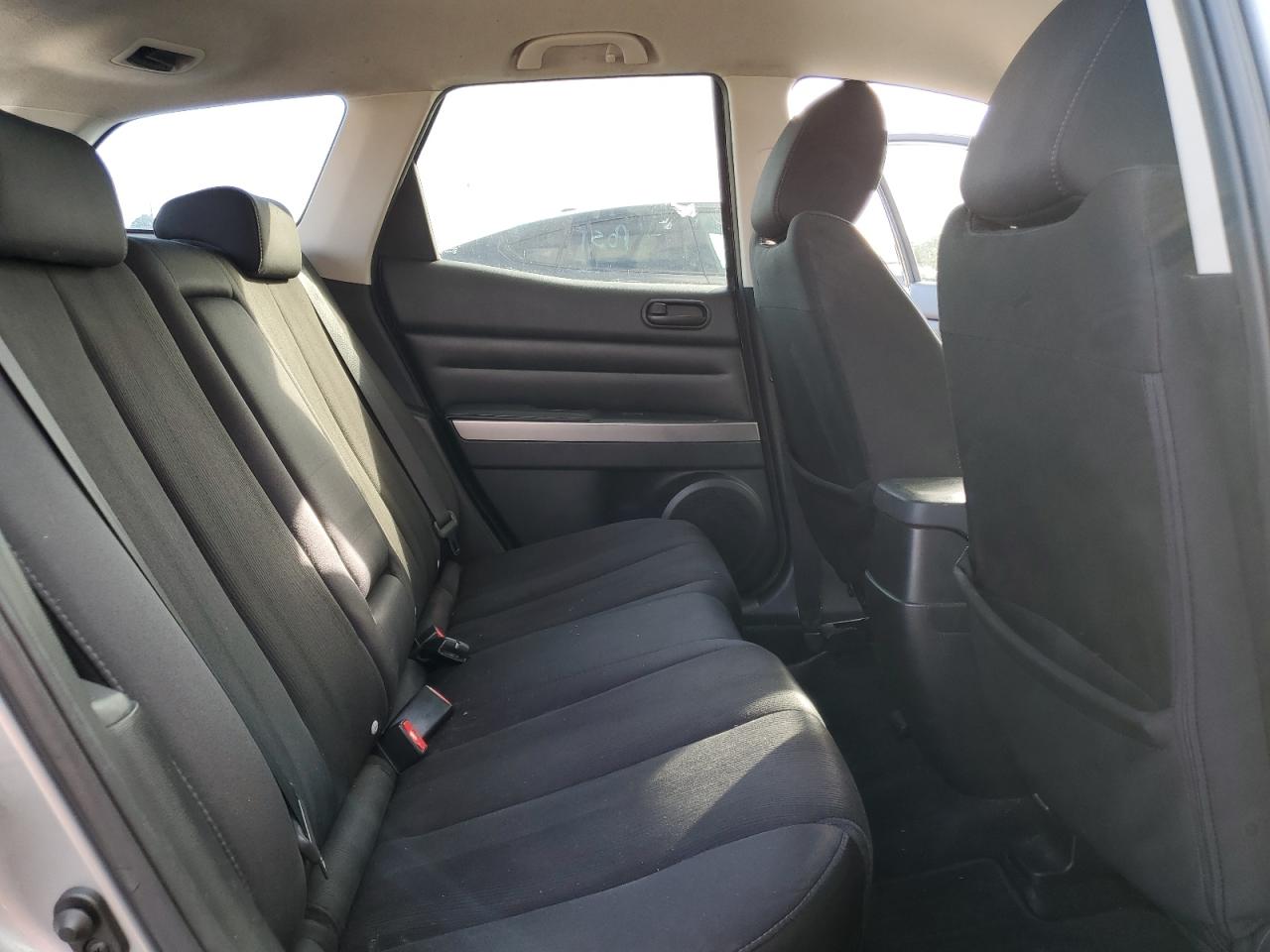 2010 Mazda CX-7 - Image 11