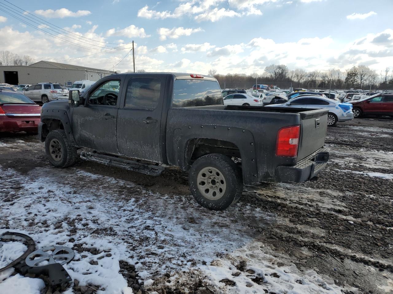2011 Chevrolet Silverado - Image 2