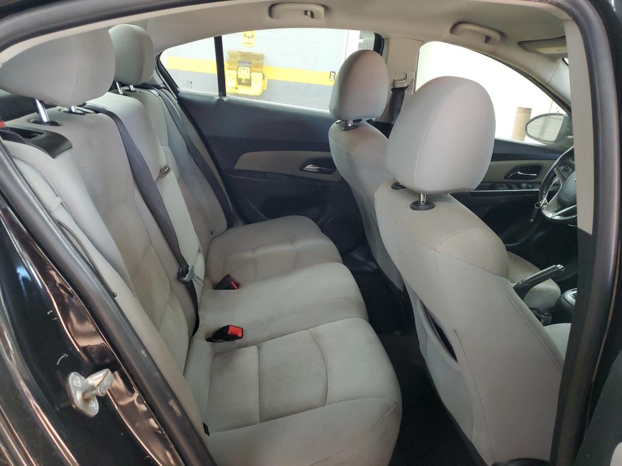 2012 Chevrolet Cruze - Image 10