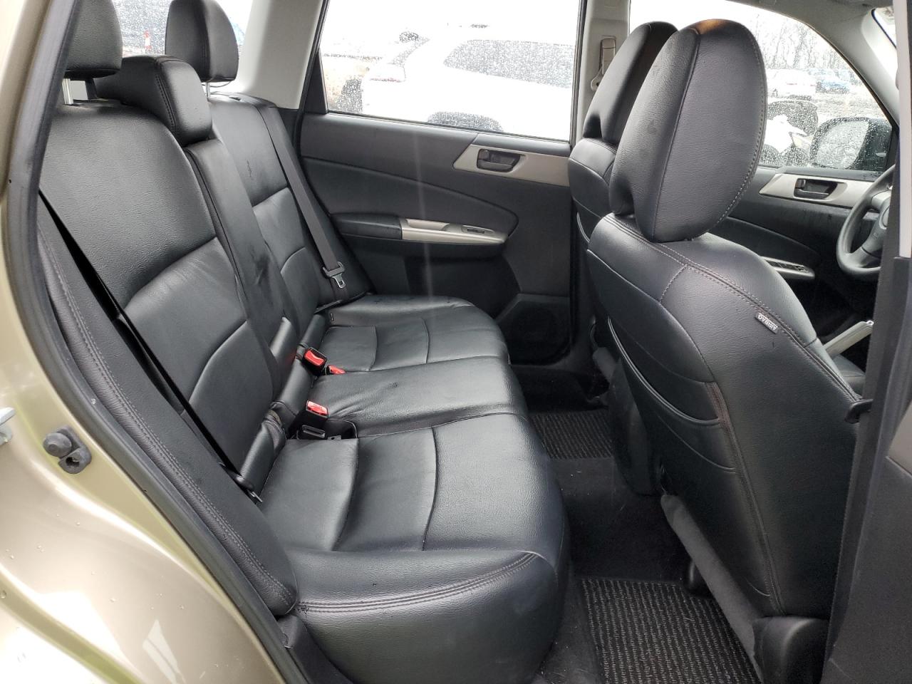 2009 Subaru Forester - Image 11