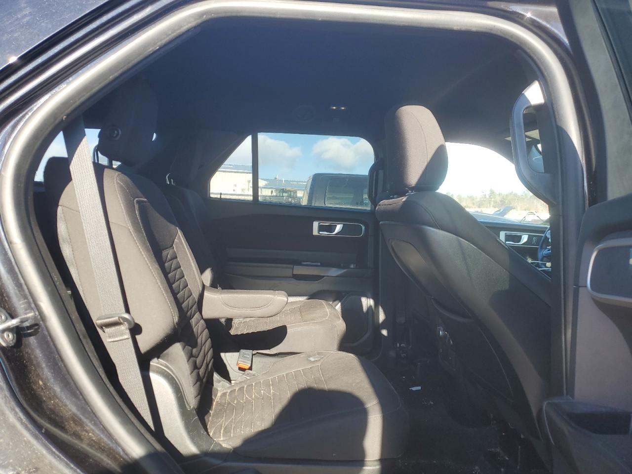 2020 Ford Explorer - Image 11