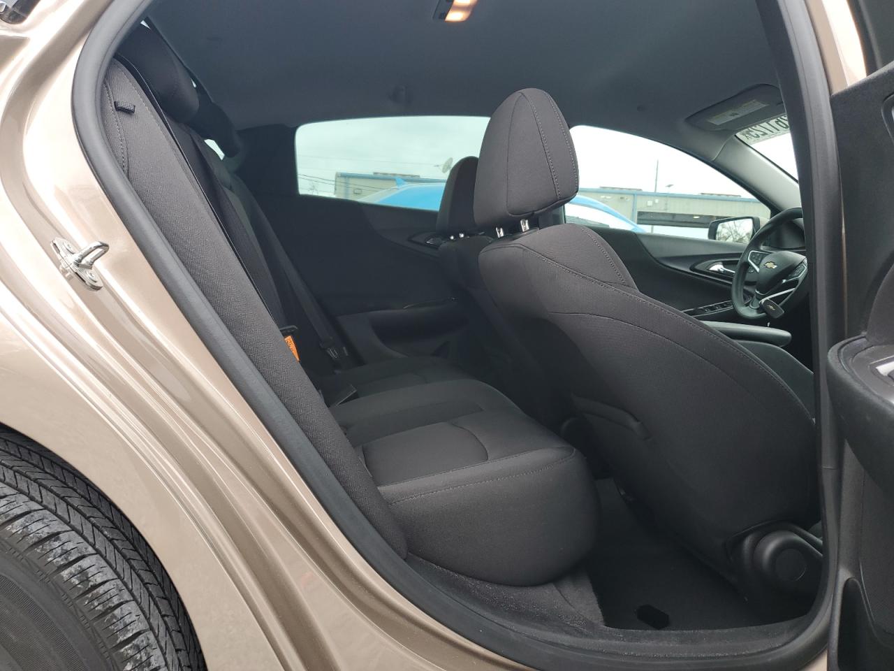 2019 Chevrolet Malibu - Image 10