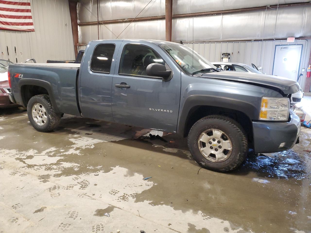 2012 Chevrolet Silverado - Image 4