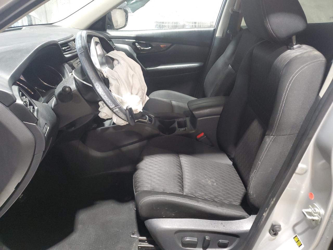2019 Nissan Rogue - Image 7