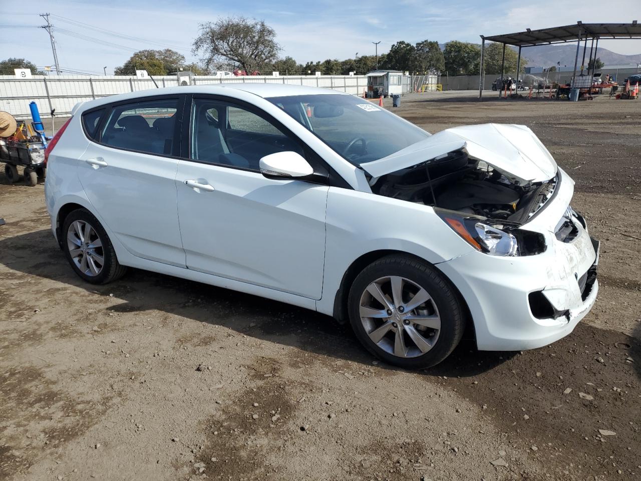 2013 Hyundai Accent - Image 4