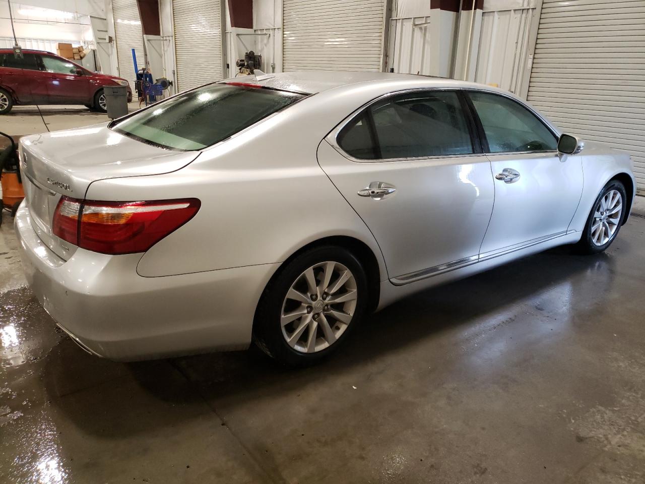 2010 Lexus LS - Image 3