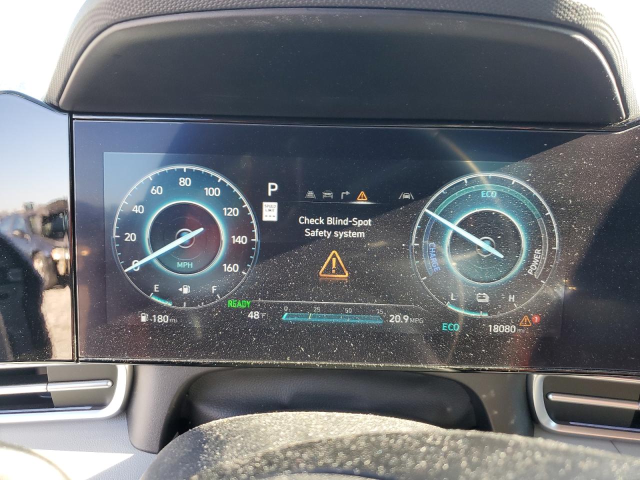 2024 Hyundai Elantra - Image 9