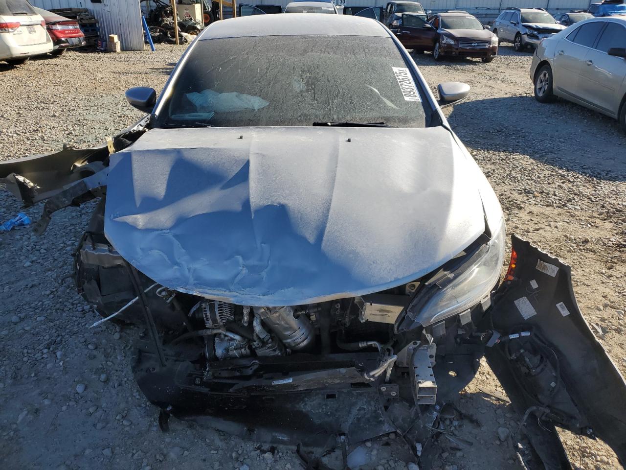 2015 Chrysler 200 - Image 5
