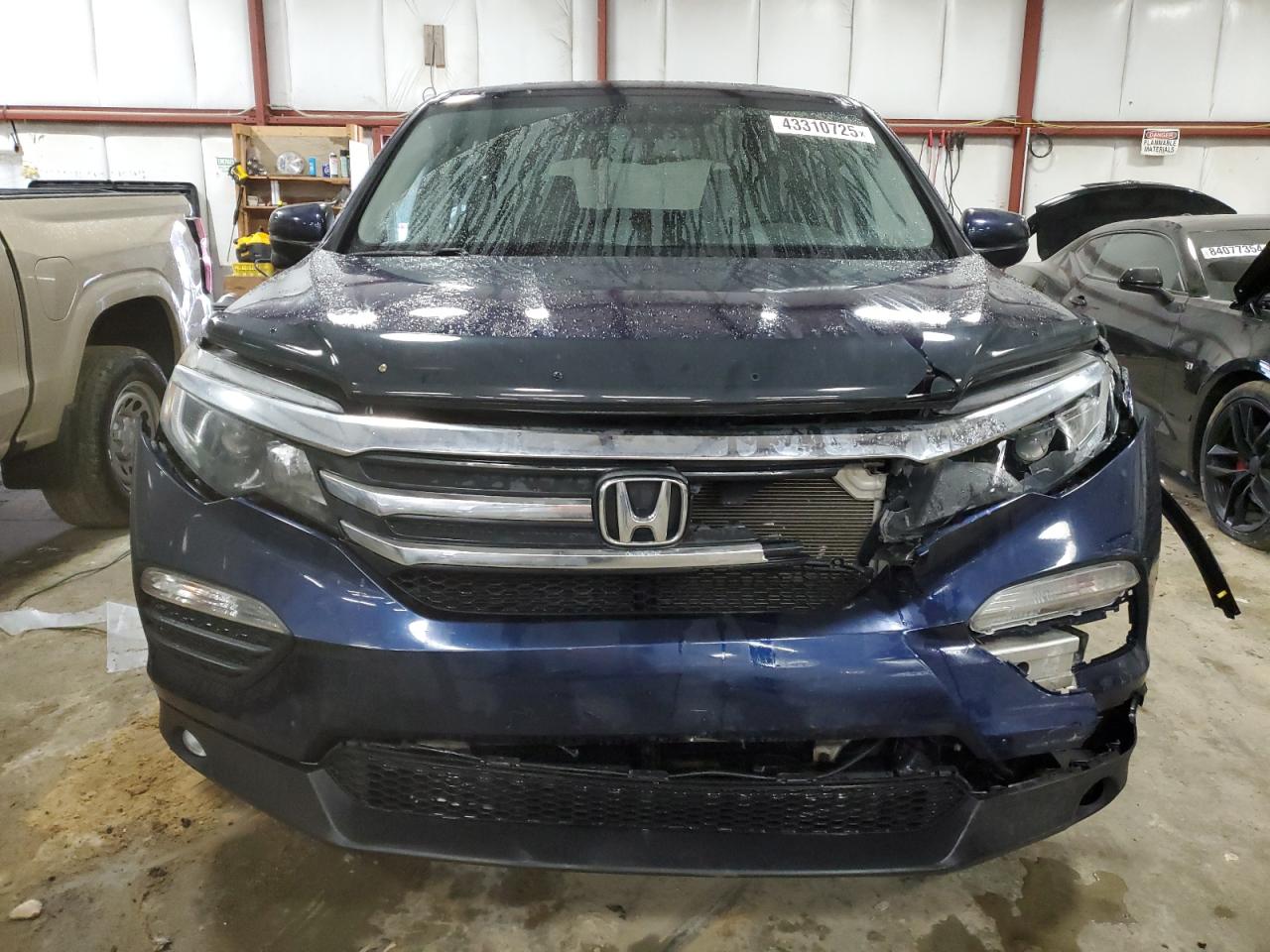 2018 Honda Pilot - Image 5