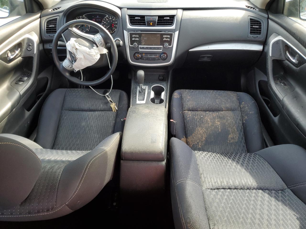 2017 Nissan Altima - Image 8