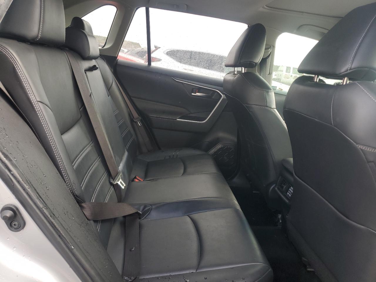 2019 Toyota RAV 4 - Image 10