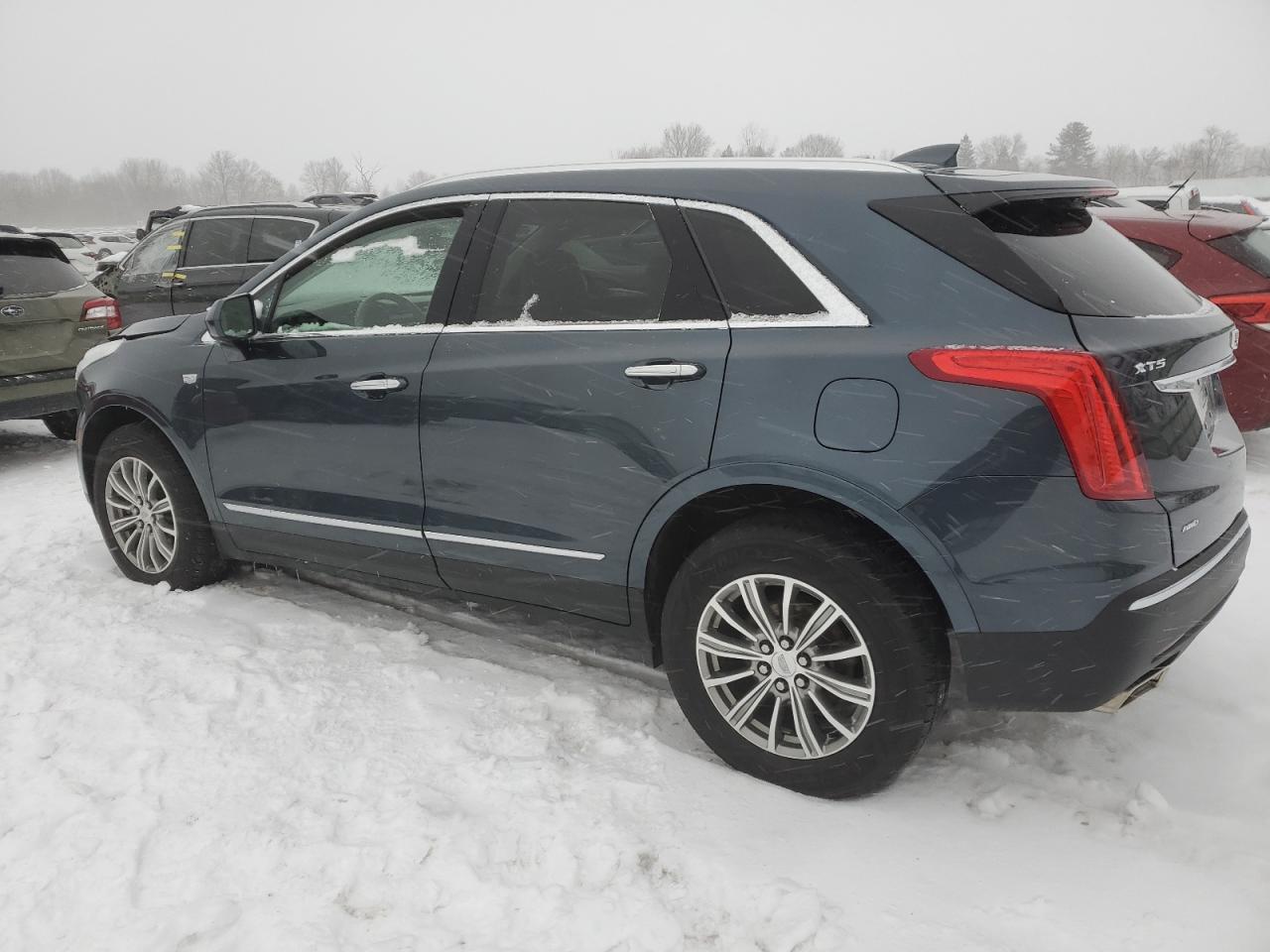 2019 Cadillac XT5 - Image 2