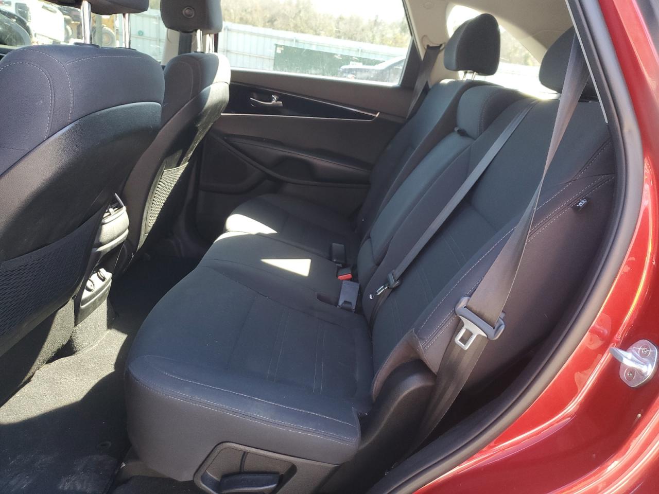 2018 Kia Sorento - Image 11