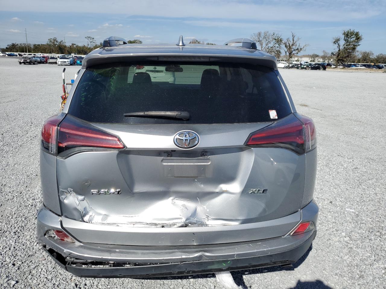 2016 Toyota RAV 4 - Image 6