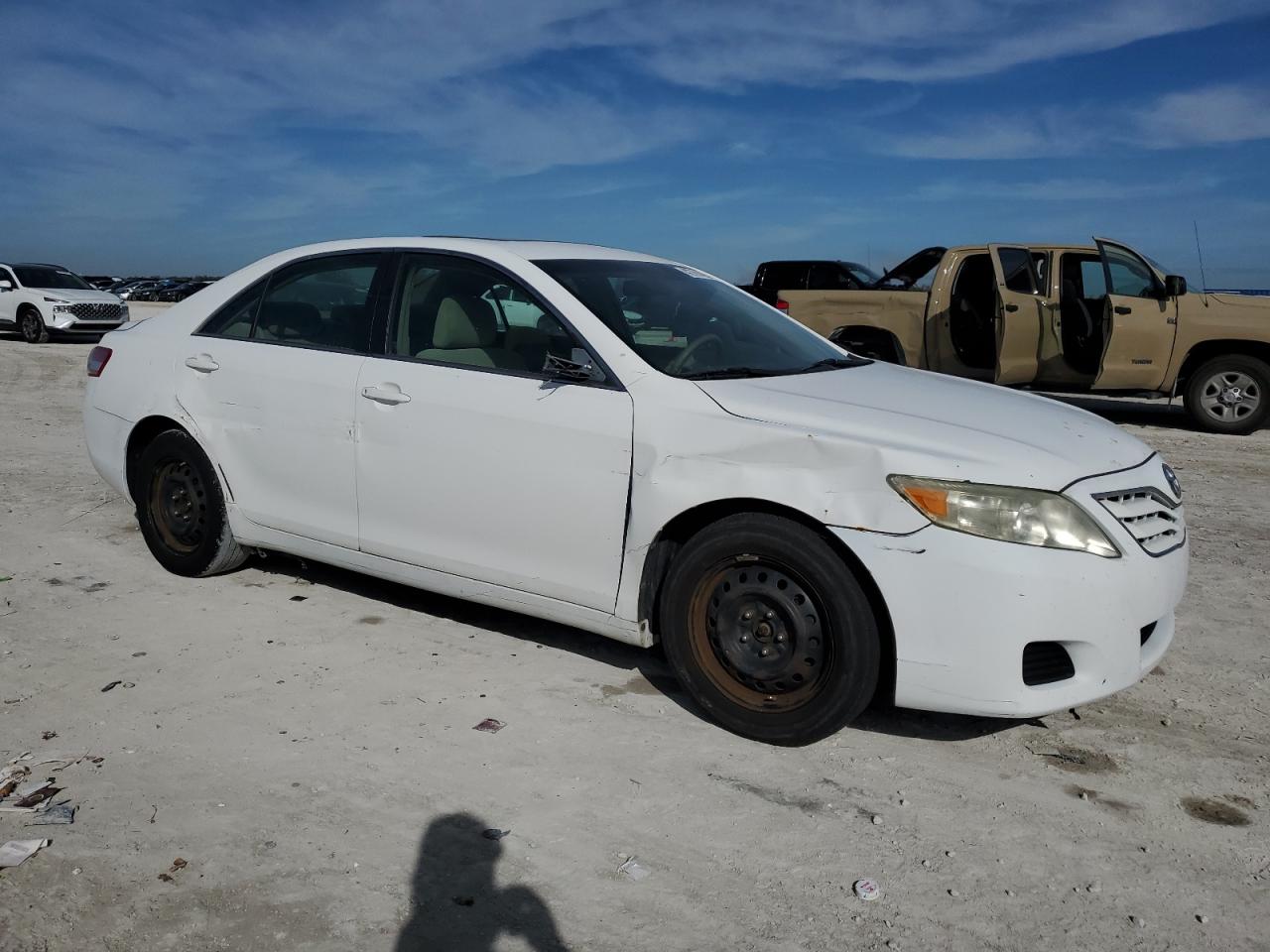 2010 Toyota Camry - Image 4