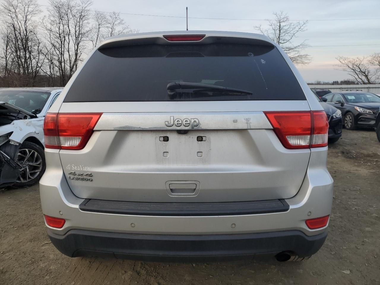 2011 Jeep Grand Cherokee - Image 6
