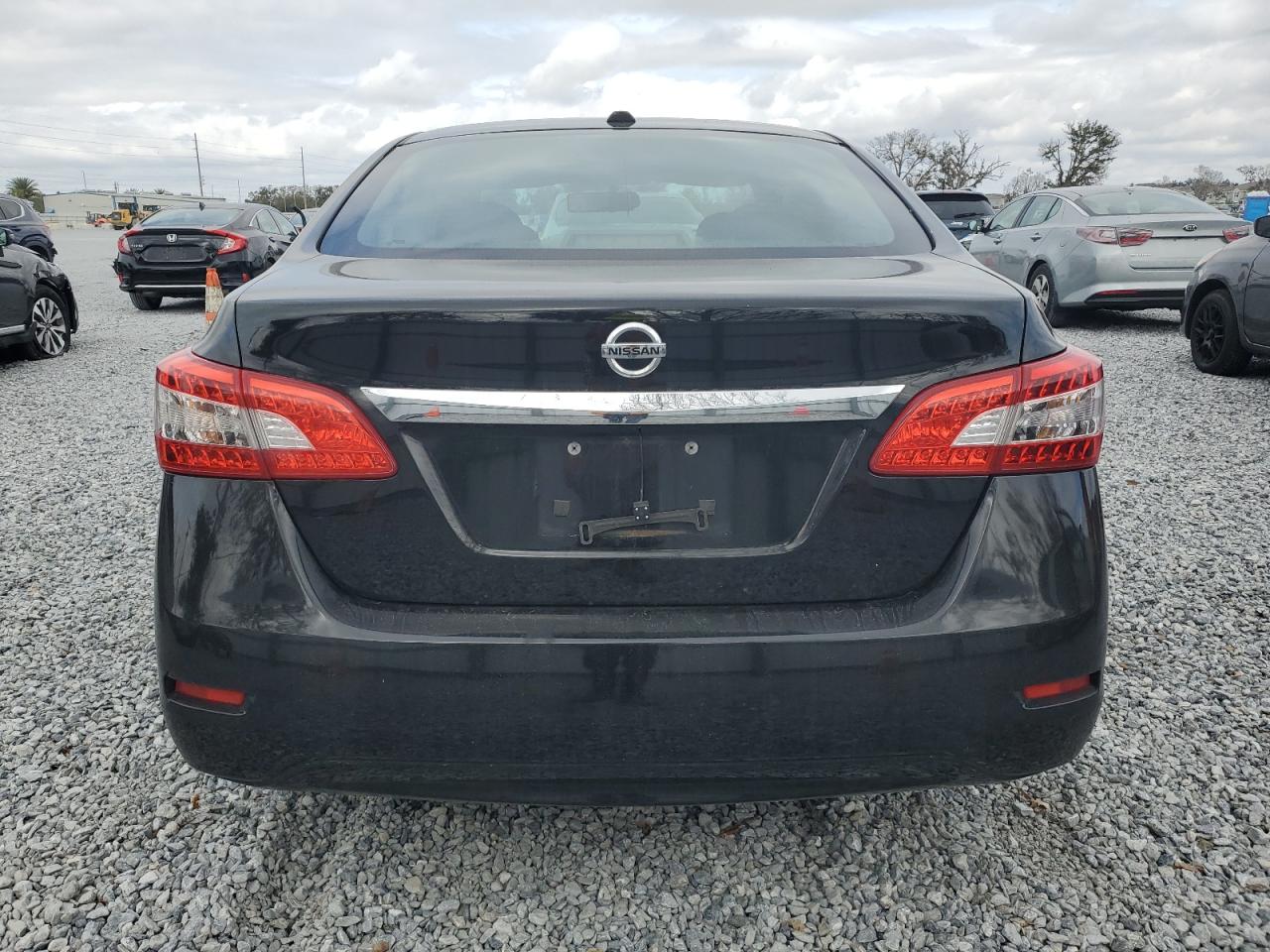 2014 Nissan Sentra - Image 6