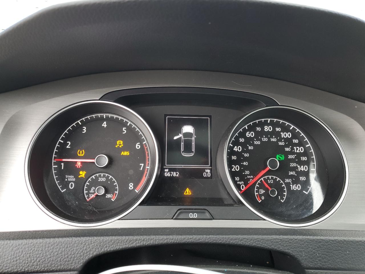 2016 Volkswagen Golf - Image 9