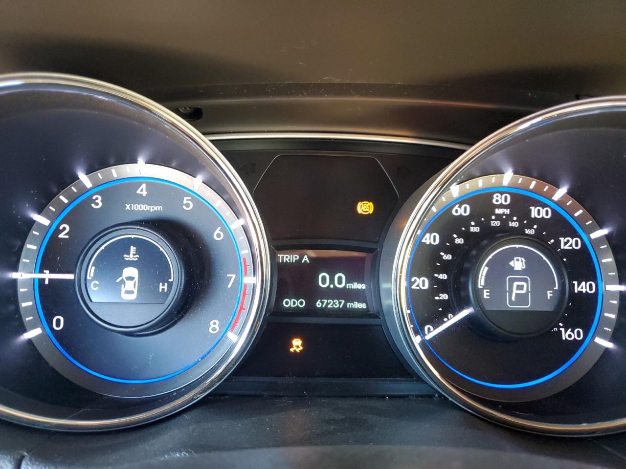 2014 Hyundai Sonata - Image 9