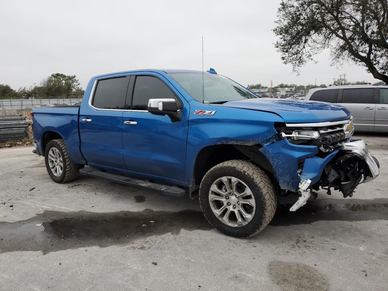 2022 Chevrolet Silverado - Image 4