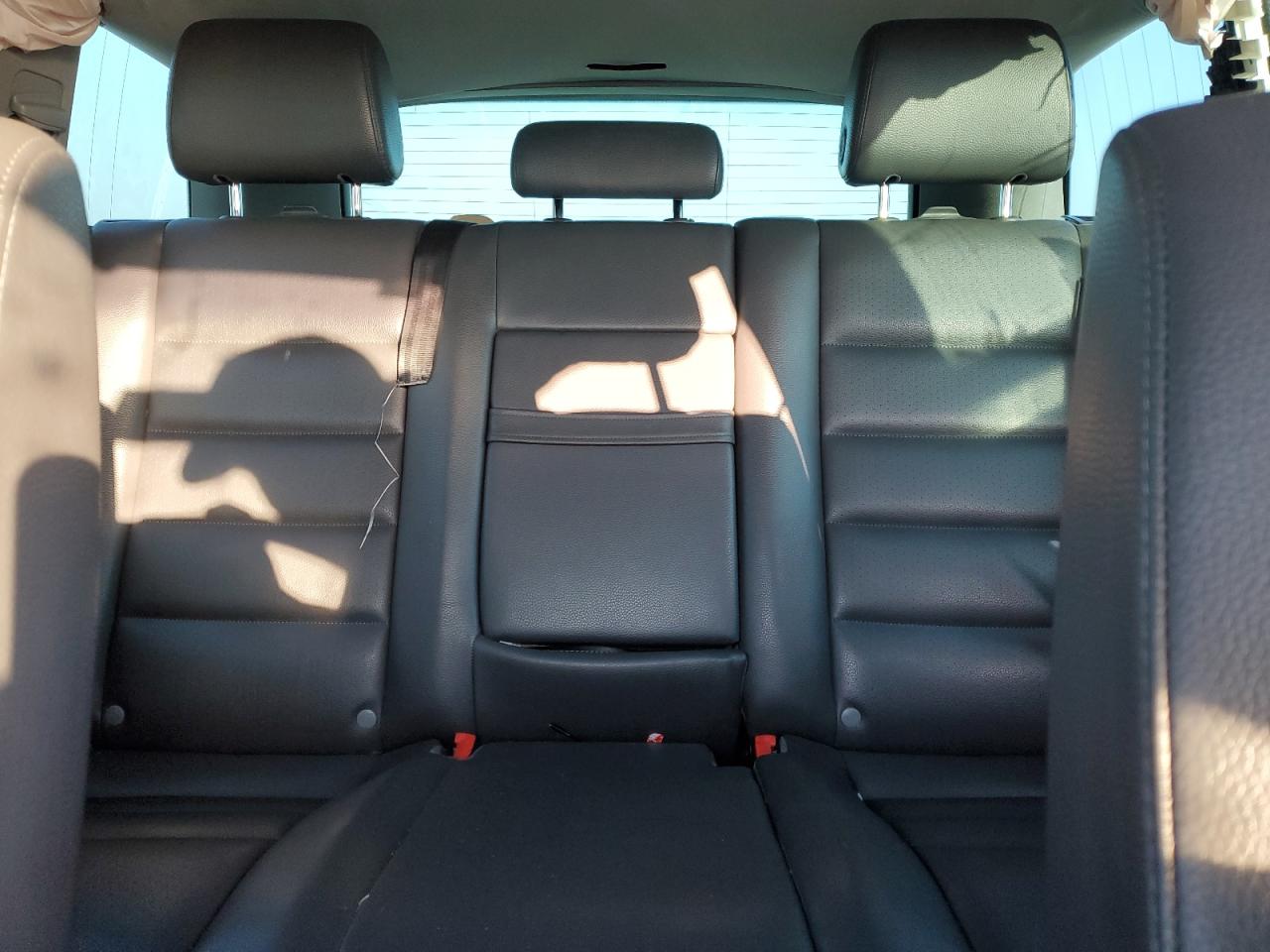 2009 Volkswagen Touareg - Image 10