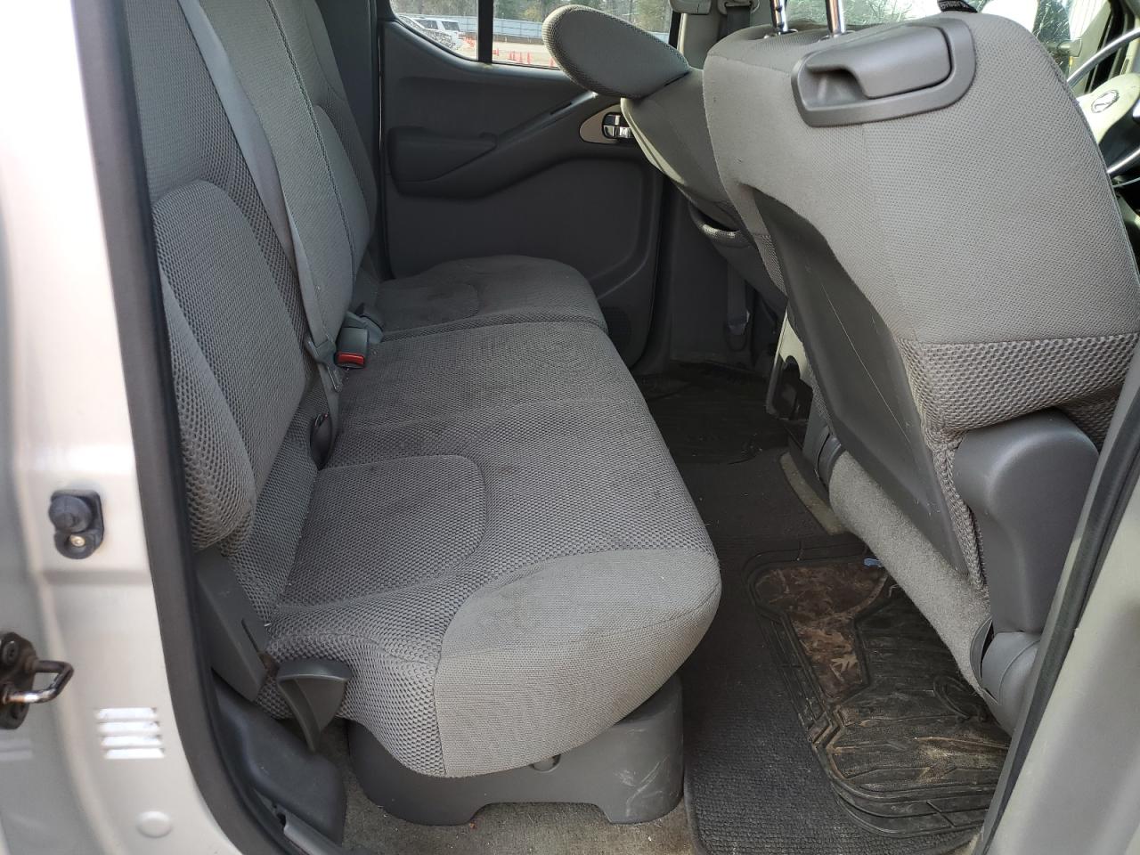 2013 Nissan Navara (Frontier) - Image 10