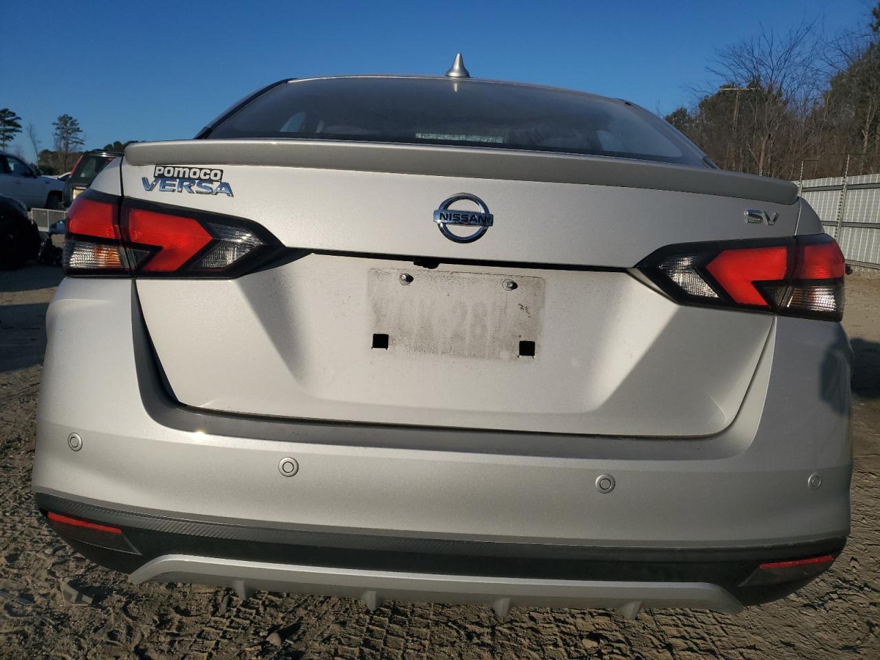 2020 Nissan Versa - Image 6