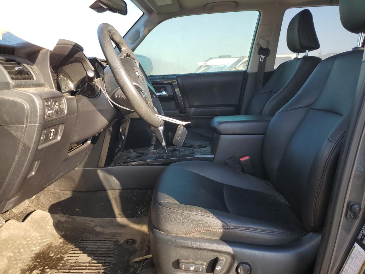 2020 Toyota 4Runner - Image 7