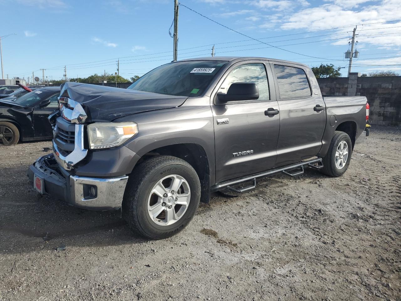 2015 Toyota Tundra - Image 1