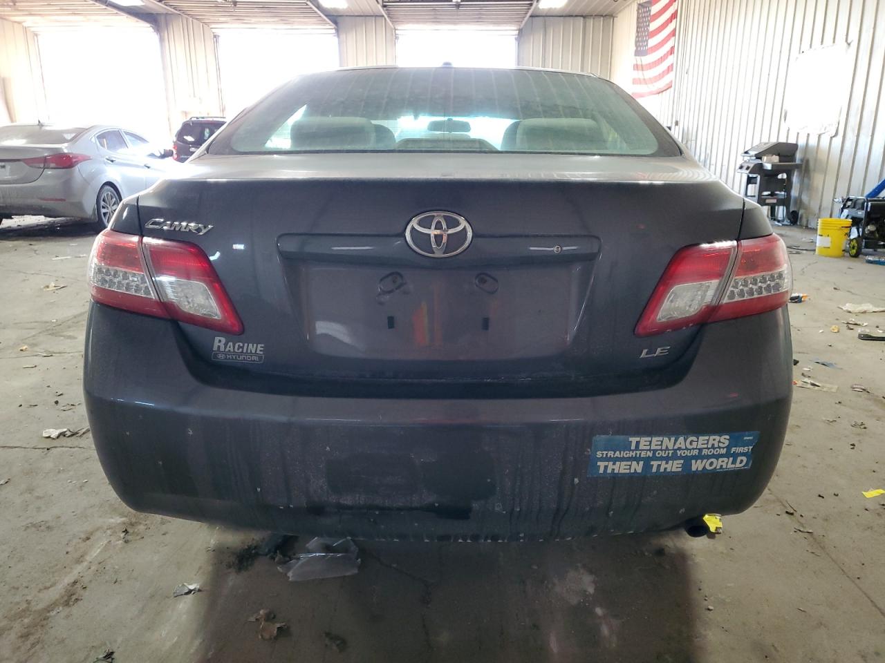 2011 Toyota Camry - Image 6