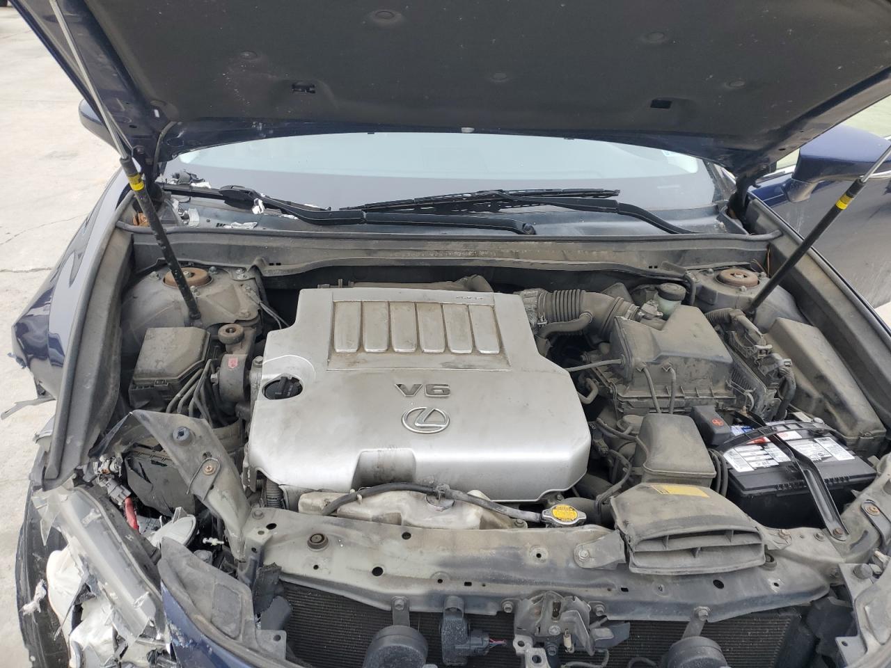 2013 Lexus ES - Image 13