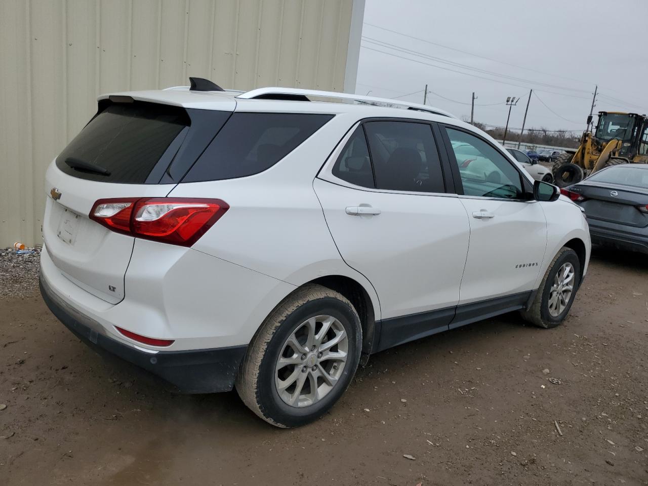 2018 Chevrolet Equinox - Image 3