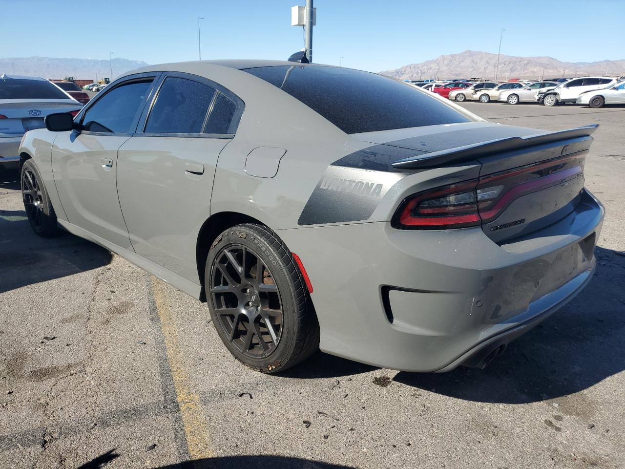 2018 Dodge Charger - Image 2