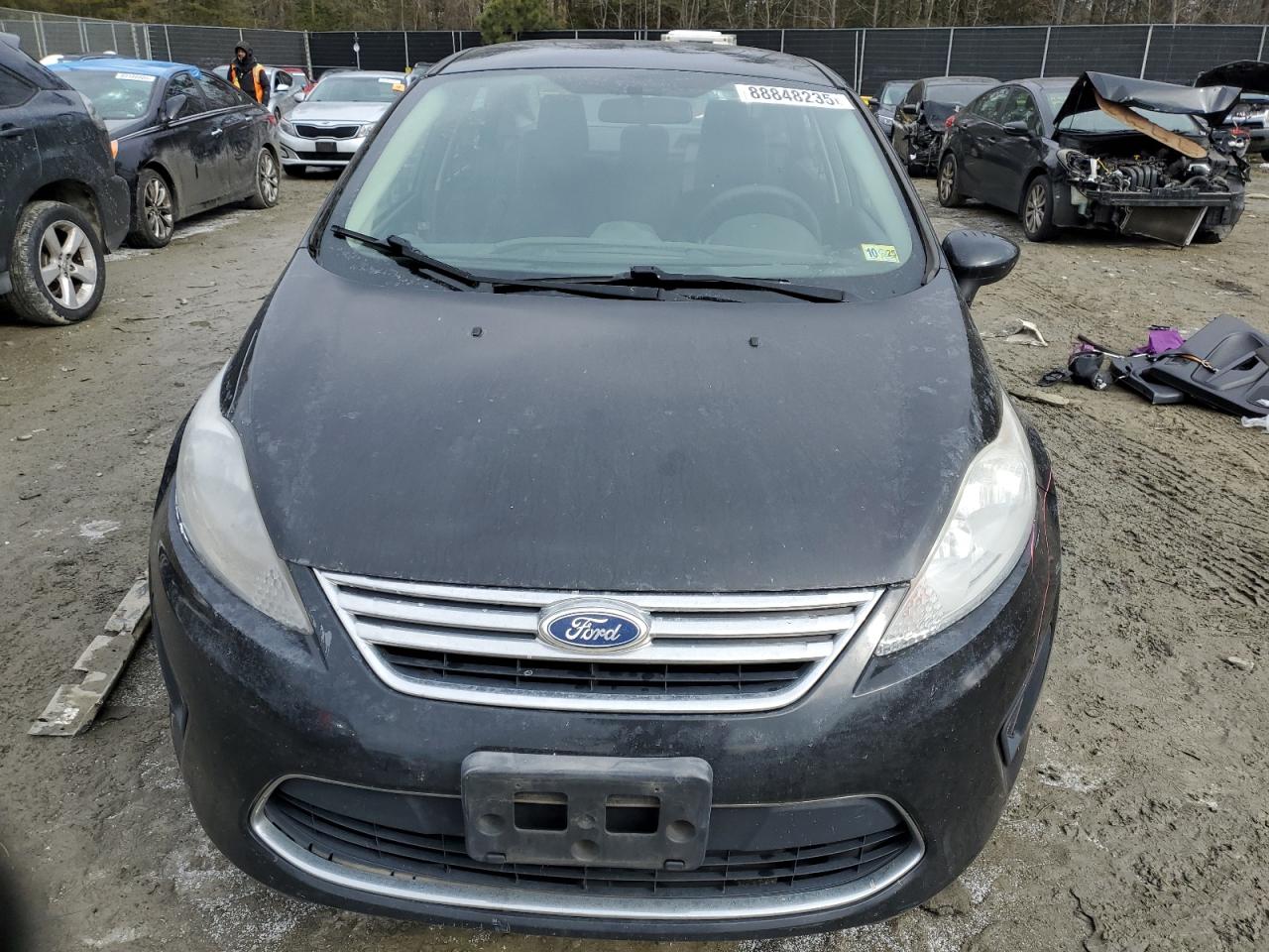 2011 Ford Fiesta - Image 5