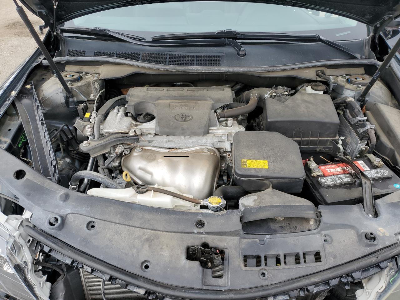 2014 Toyota Camry - Image 11
