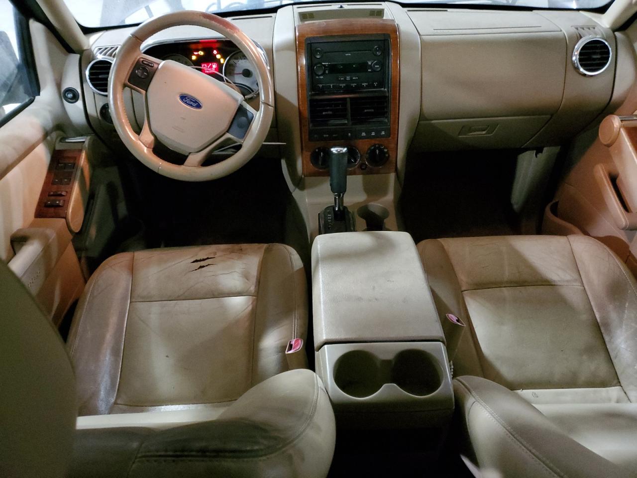 2007 Ford Explorer - Image 8