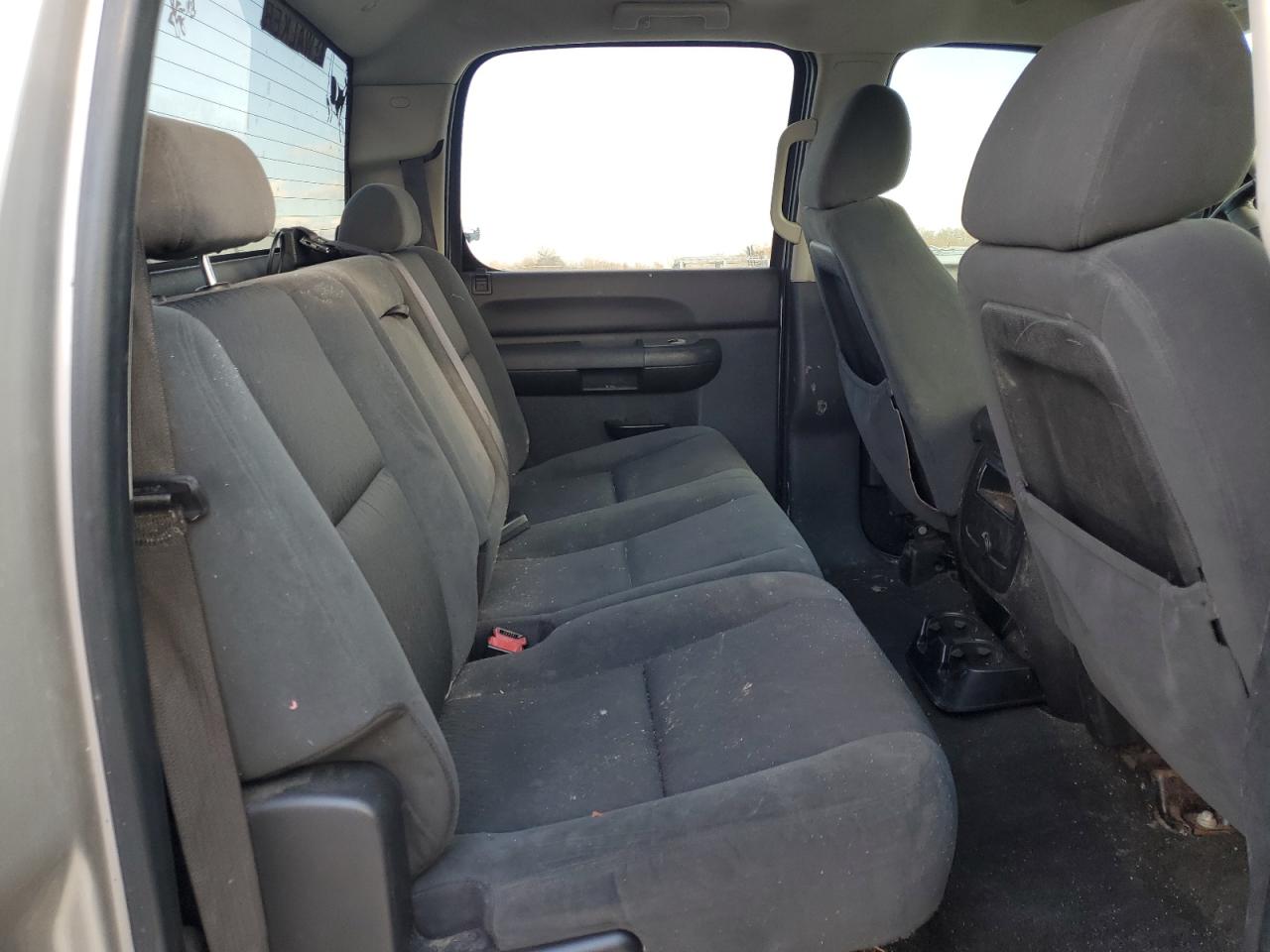 2008 Chevrolet Silverado - Image 10