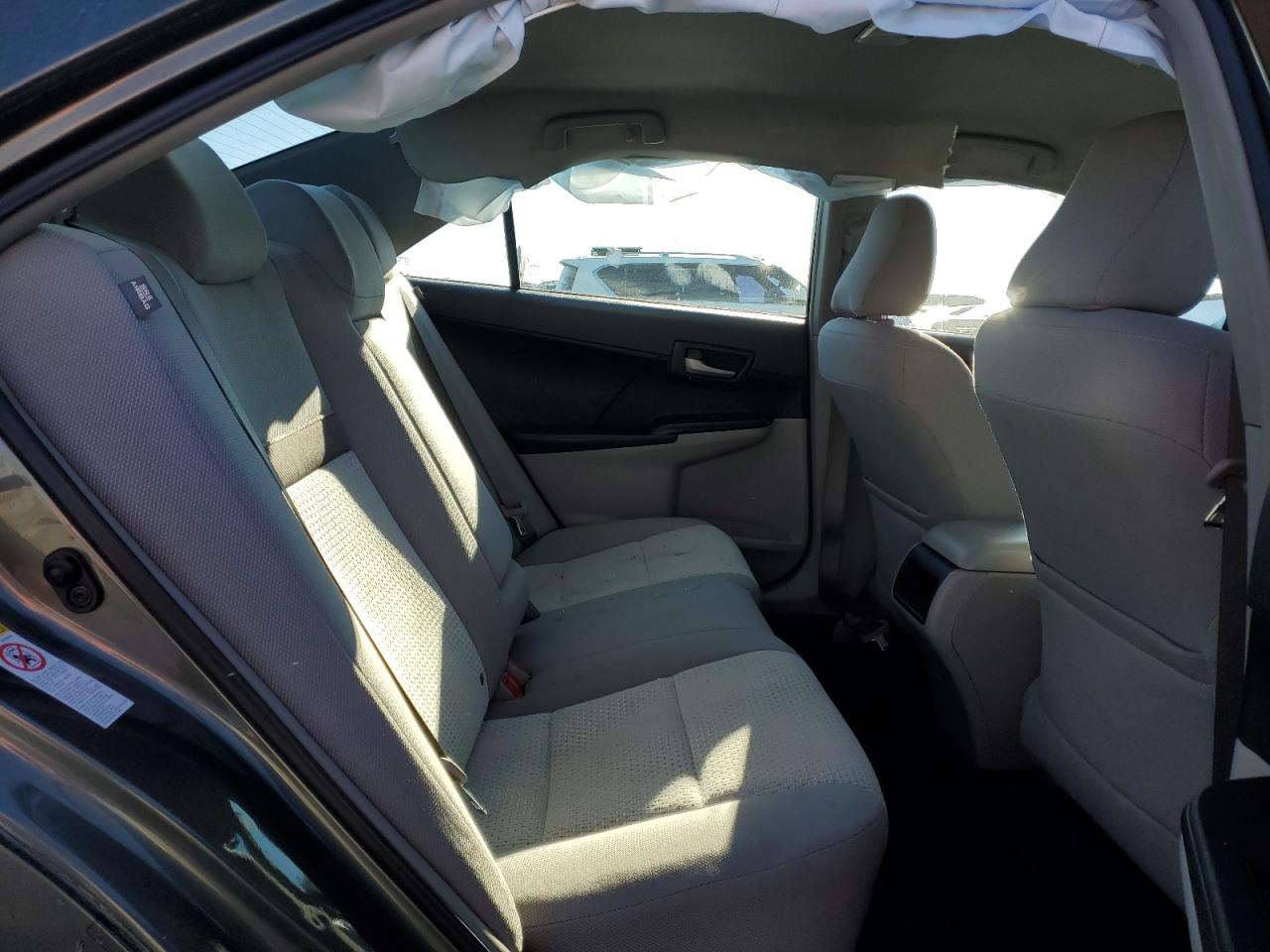 2014 Toyota Camry - Image 10