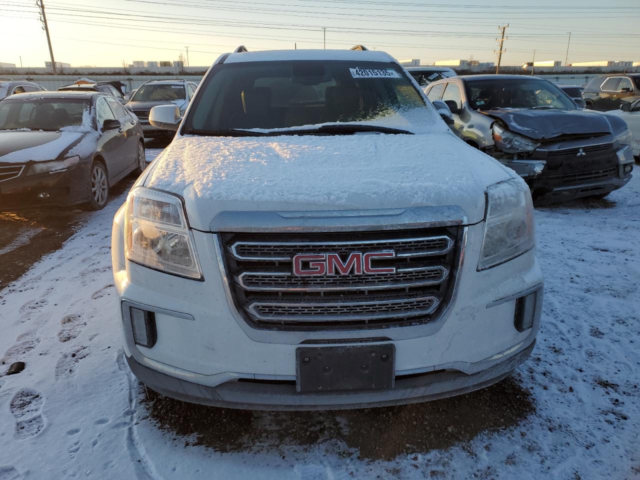 2017 GMC Terrain - Image 5