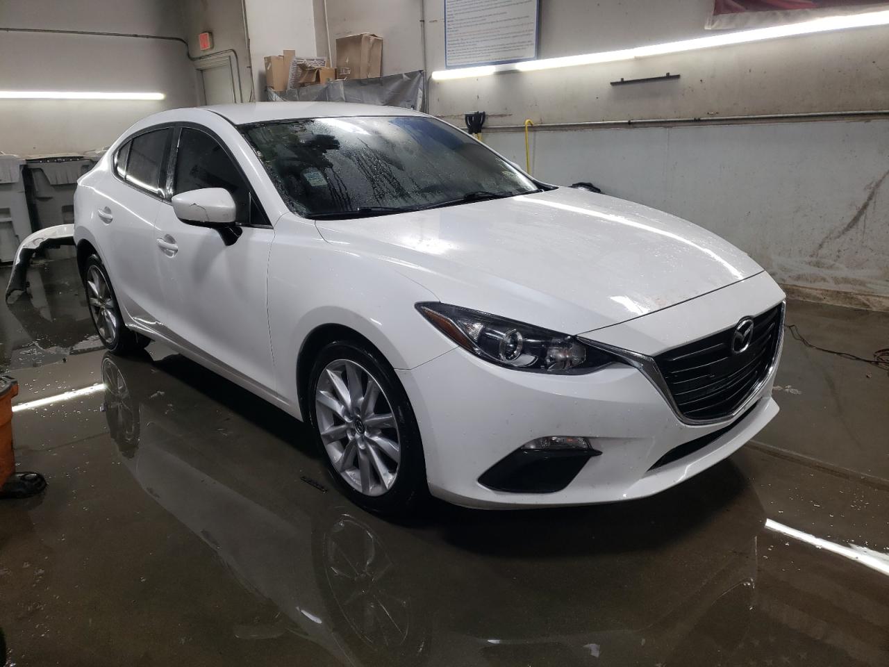 2016 Mazda 3 - Image 4