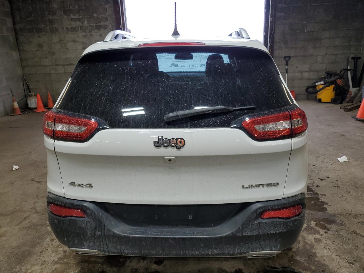 2016 Jeep Grand Cherokee - Image 6