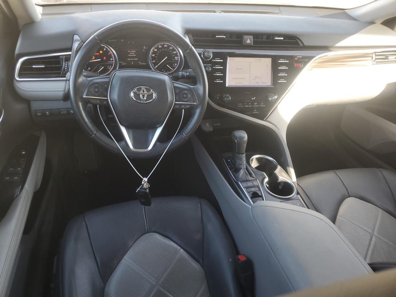 2018 Toyota Camry - Image 8