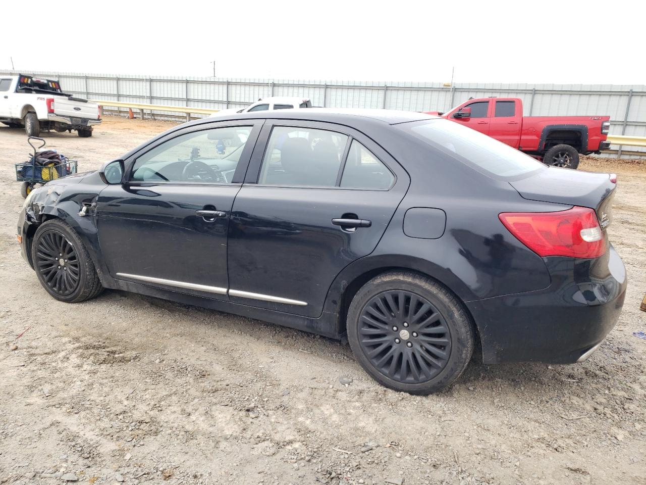 2011 Suzuki Kizashi - Image 2