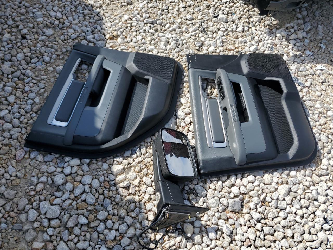 2017 RAM 2500 - Image 12