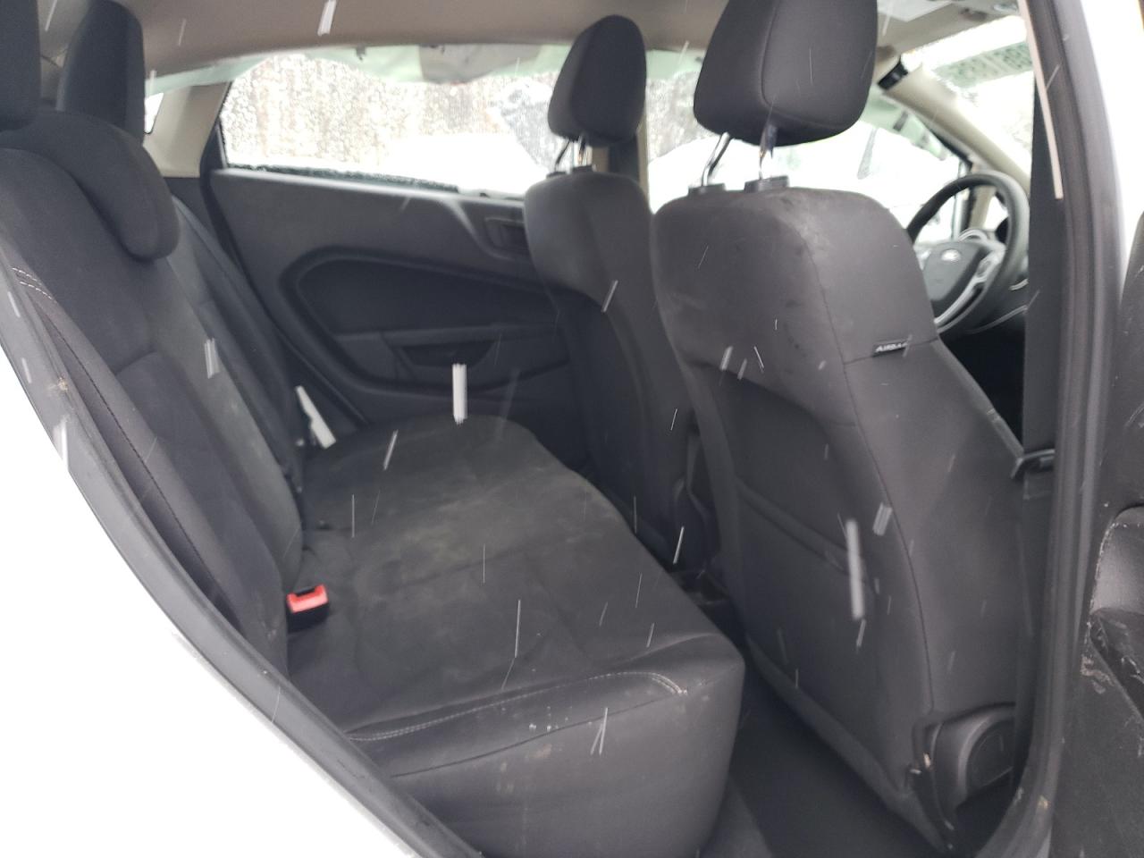 2018 Ford Fiesta - Image 11